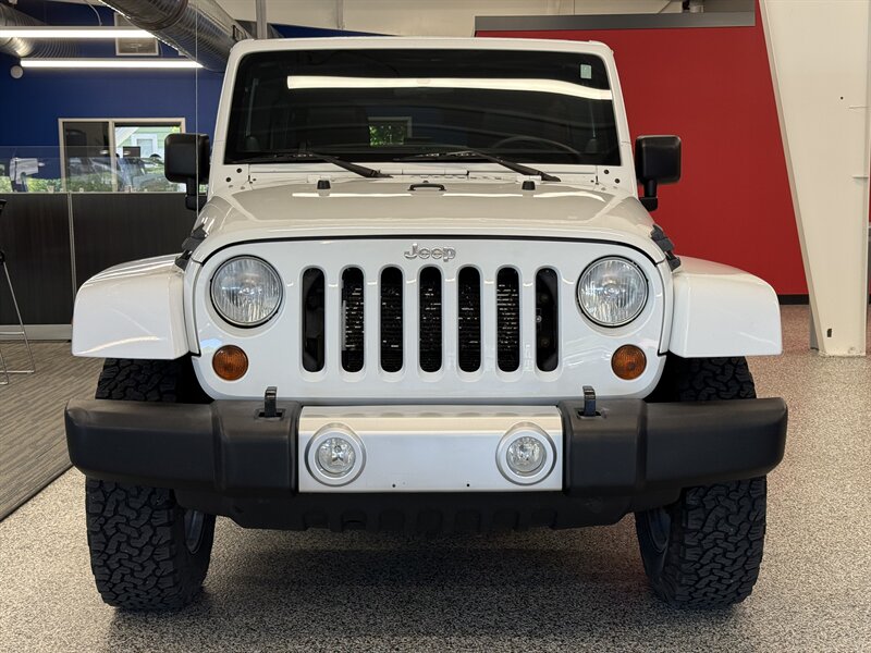 jeep wrangler unlimited 2012 1C4BJWEG2CL241060 image